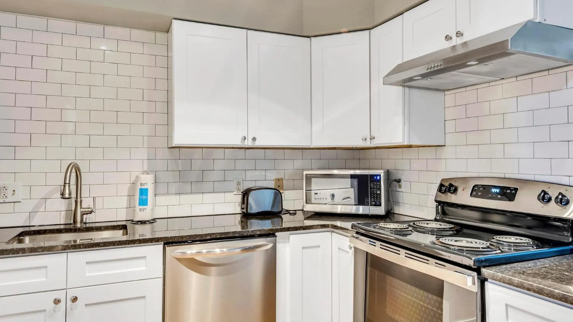 Vila 715A - Settle Into Soulard 4 Beds 2 Full Baths Saint Louis USA
